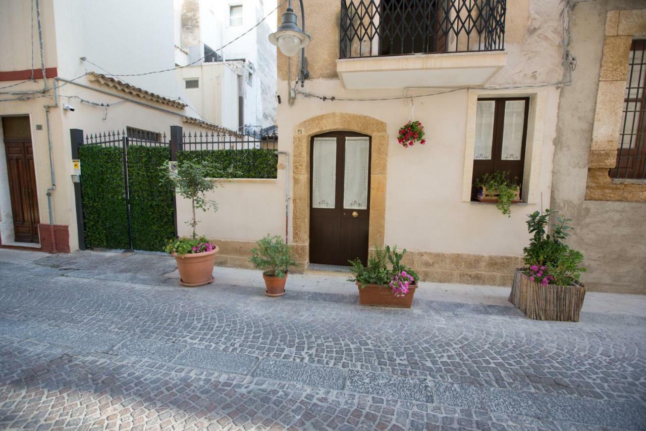 Il Palazzetto Del Pescatore Augusta Exterior foto